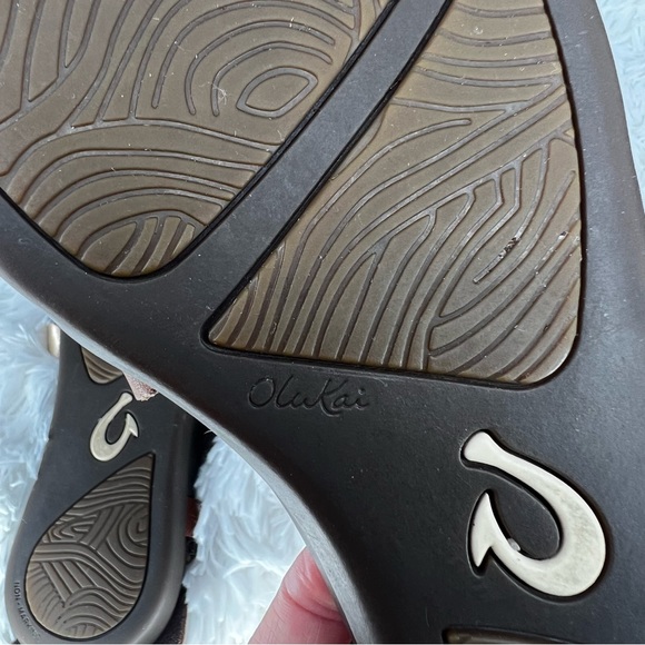 OluKai Brown and Gold Sandals - Picture 11 of 14